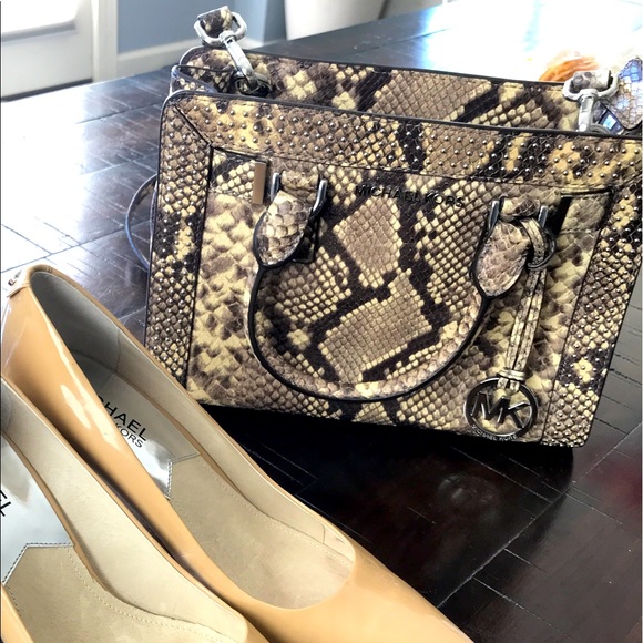 Michael kors python/snake print studded crossbody - Picture 5 of 6